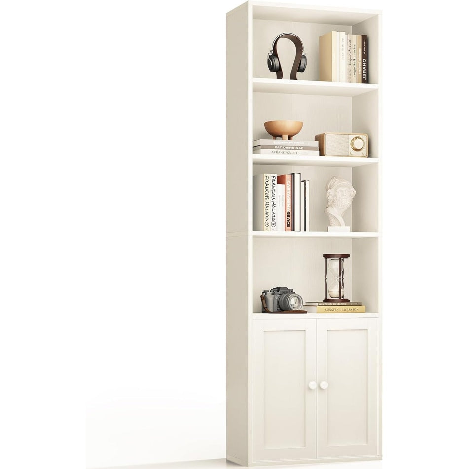 Bibliotheque haute avec six niveaux, placard ferme et espaces de rangement ouverts, finition blanche